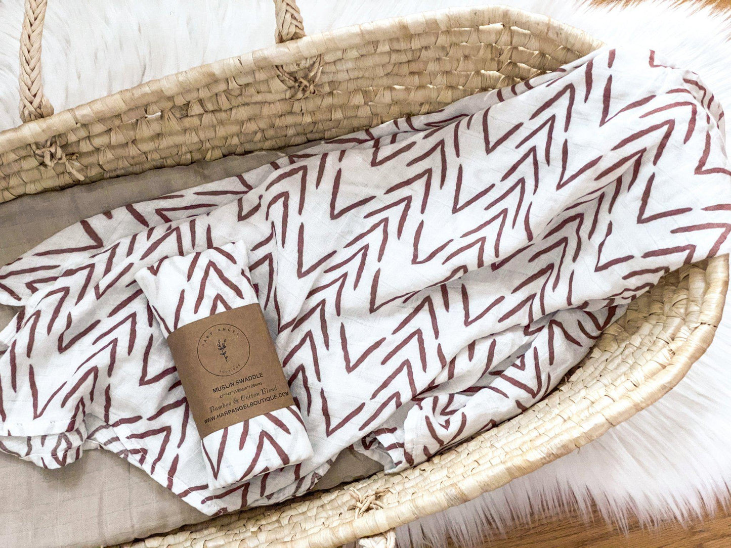 Muslin Swaddle Blanket - Brown Arrow