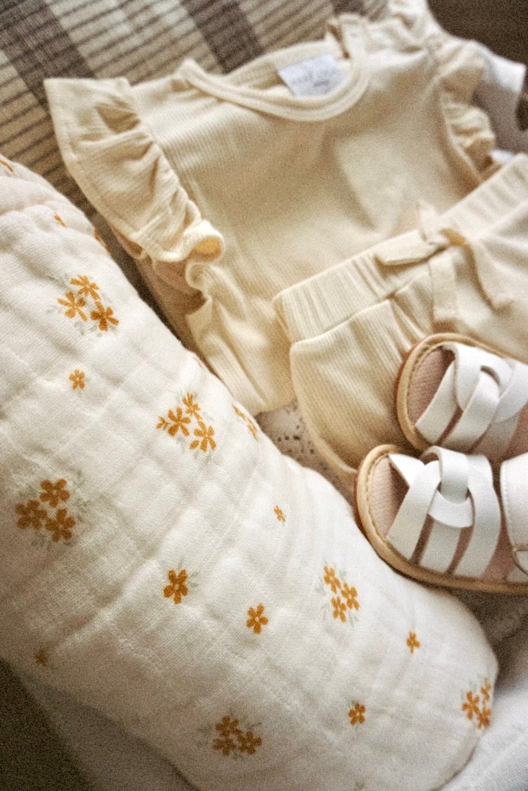 Muslin 6-Layer Blanket - Caramel Bloom Lace