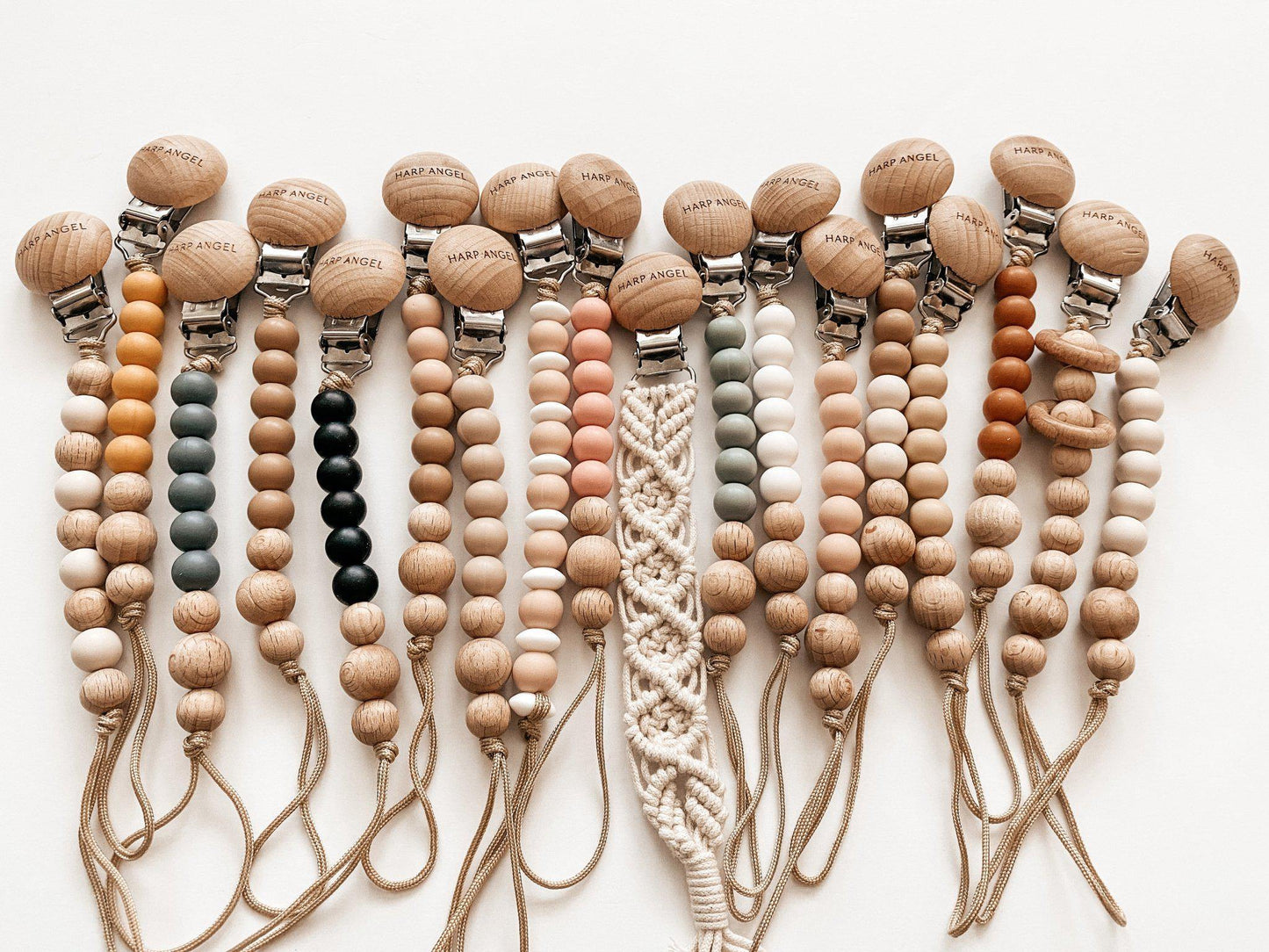 Pacifier Clip Harper (Cappuccino)