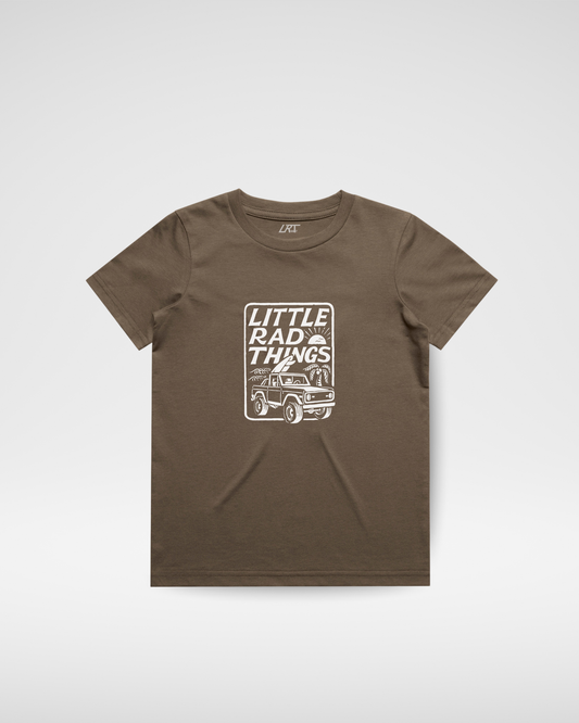 THE BRONCO LITTLE RAD THINGS TEE - BROWN