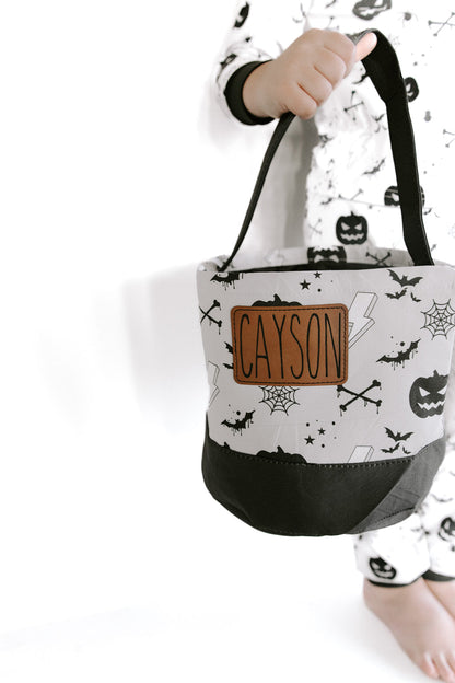 PERSONALIZED HALLOWEEN BASKET